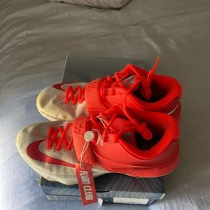Nike KD 7 Eggnog Edition